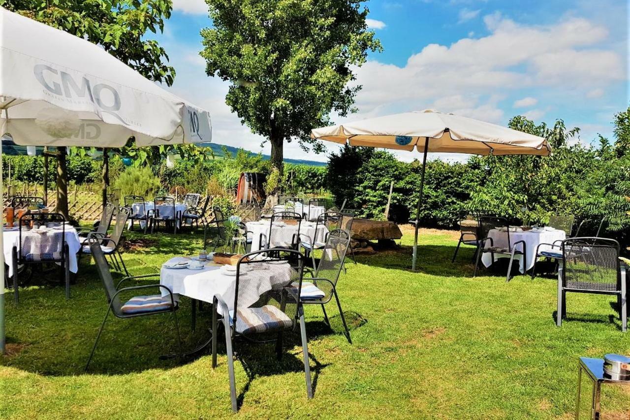 Ferienzimmer Weingut Mack Oestrich-Winkel Exterior photo