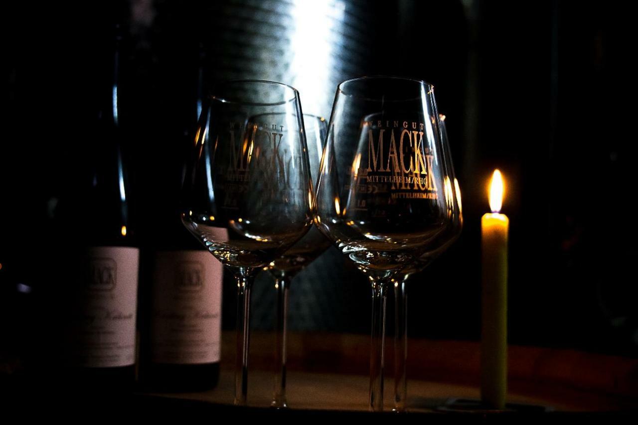 Ferienzimmer Weingut Mack Oestrich-Winkel Exterior photo